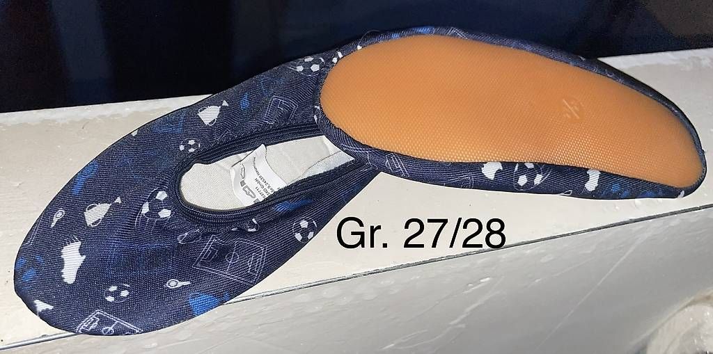 Scarpe per ragazzi: Gymnastikschuhe Gr. 27/28 – Nuovo (secondo la descrizione) da Hergiswil LU venduto da LaPiroque
