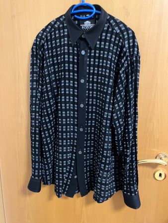 Chemisier homme KOZOM, noir à carreaux, chic et stylé!