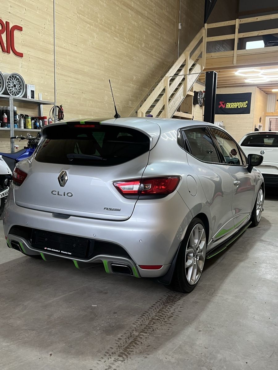 Renault Automobili: Renault Clio RS Automat 2016 – Usato da Thayngen venduto da Kevin1505 2
