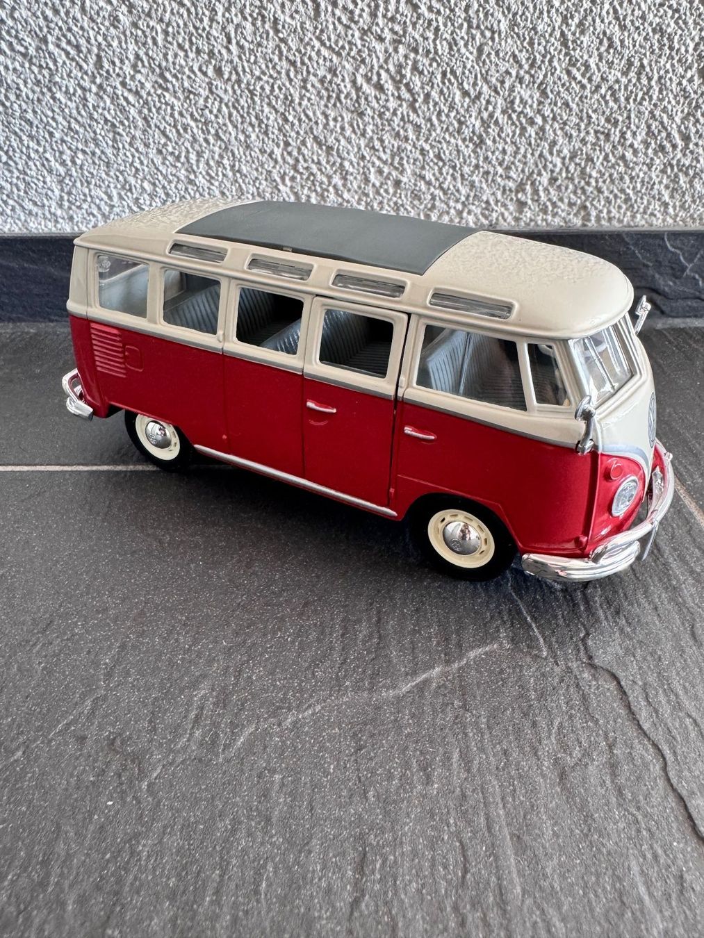 Maisto Modellini d'auto: VW Volkswagen Van Samba Modellauto "Maisto" – Nuovo (secondo la descrizione) da Montlingen venduto da timolino12 1