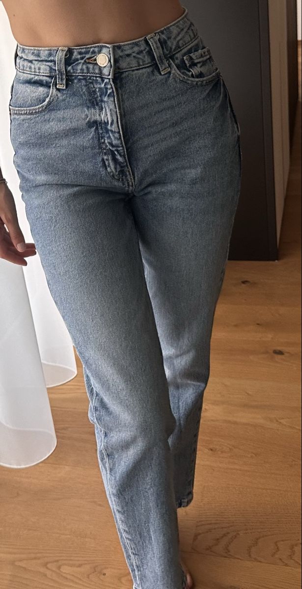 Jeans: ZARA Jeans Grösse 34  – Gebraucht aus St. Gallen von Roya24 1