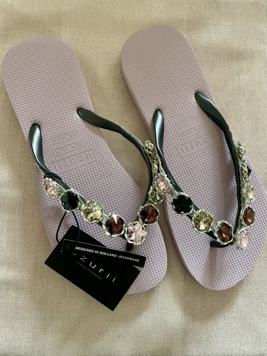 Scarpe da donna: Flip Flop von Uzurii NEU – Nuovo e nell'imballaggio originale da St. Margrethen SG venduto da lar_8z5g 1