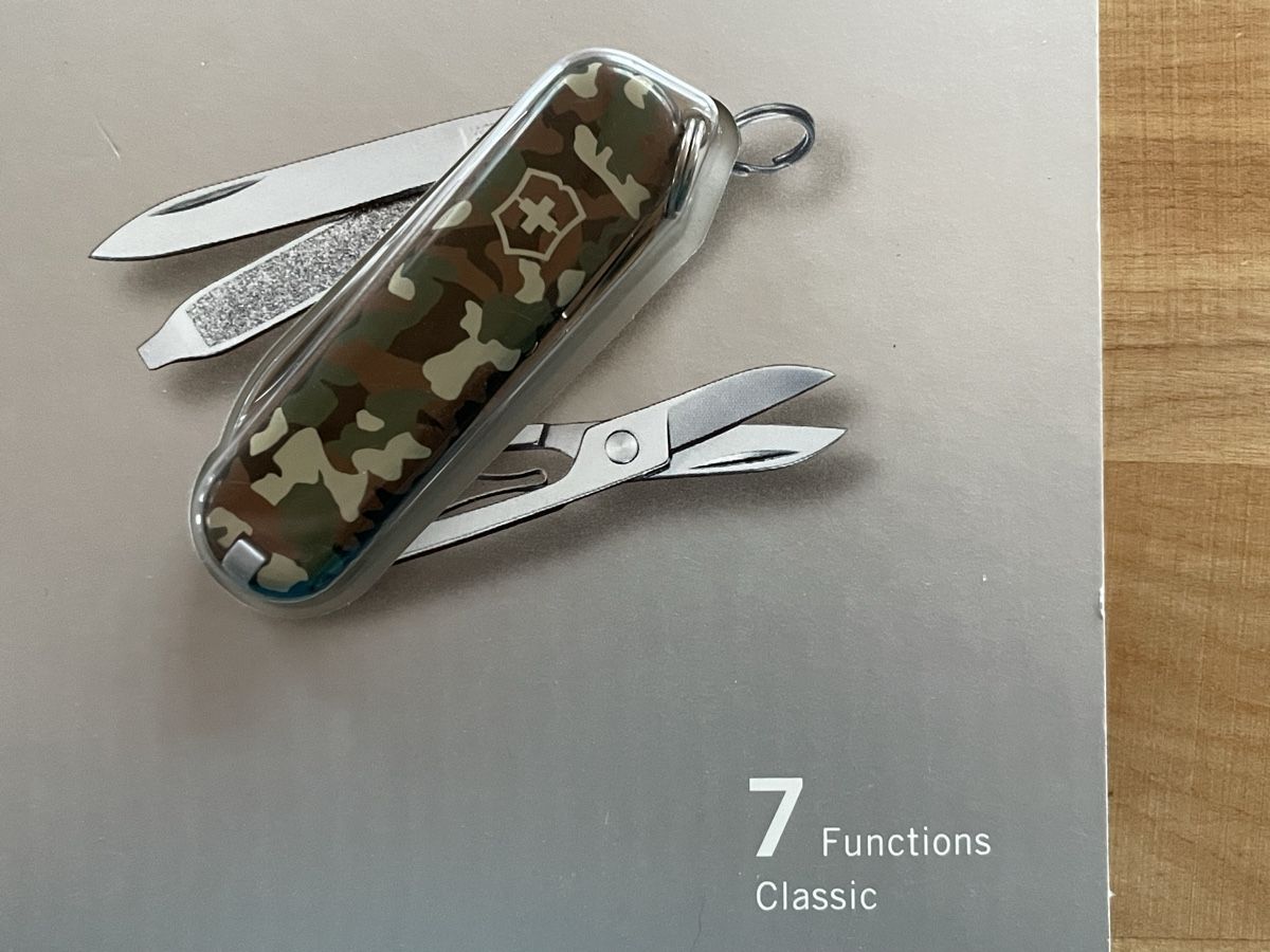 Victorinox Coltelli tascabile: Victorinox Classic / Camouflake – Nuovo e nell'imballaggio originale da Rümlang venduto da euqinom16 1