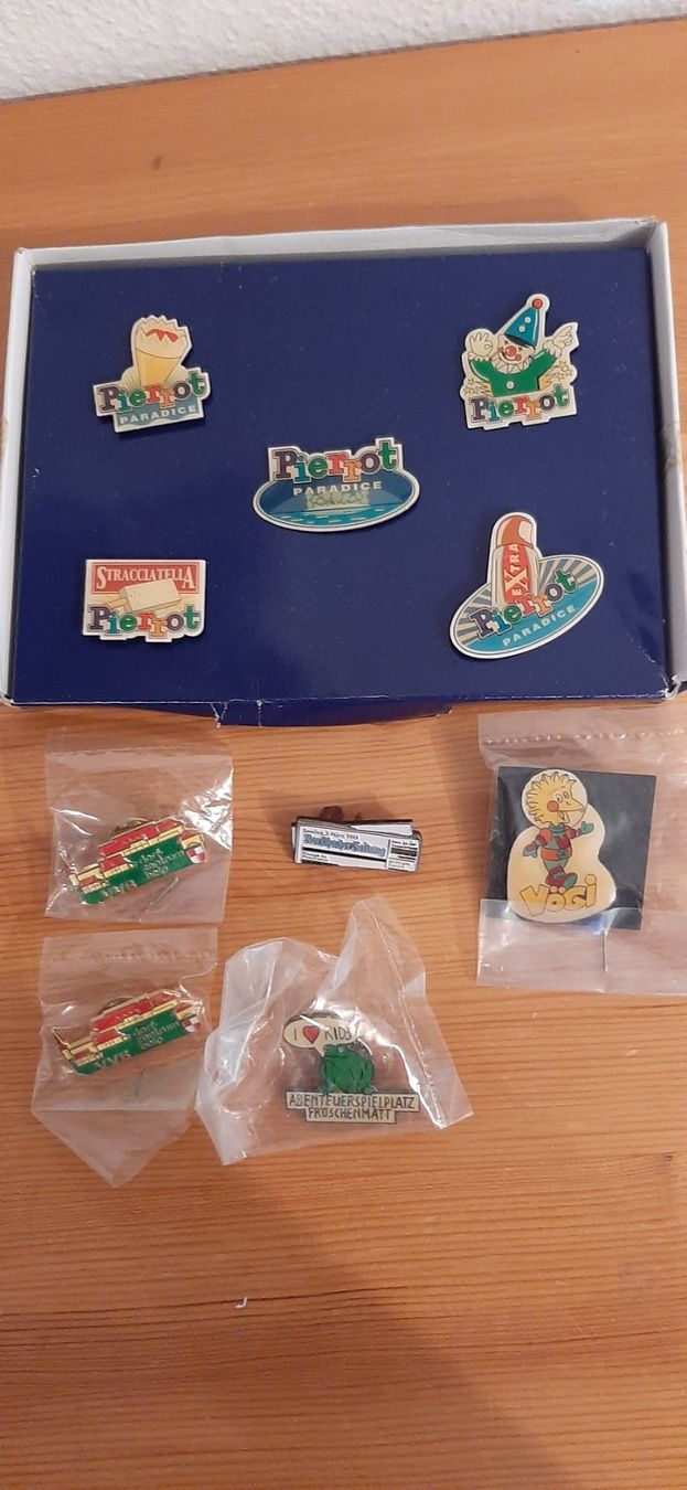Placchette & Badge: Verkaufe diverse Pins – Usato da Wiesendangen venduto da pau_56xn