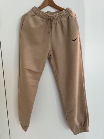 Lässig coole Sweatpant von Nike im Teddylook, Gr. XS