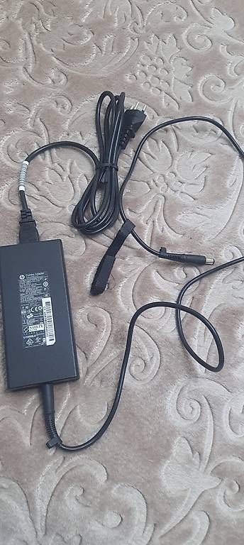 Chargements: Hp Ladegerät – D'occasion à Grabs par Neuton