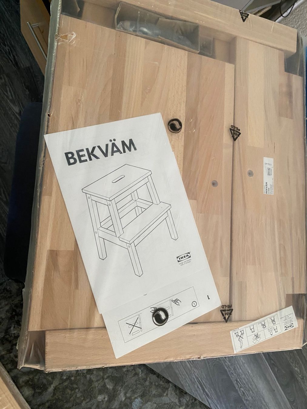 Ikea Tabourets: IKEA BEKVÄM Tritthocker, NEU & Originalverpackt – Neuf avec emballage d'origine à Allenwinden par Obalu