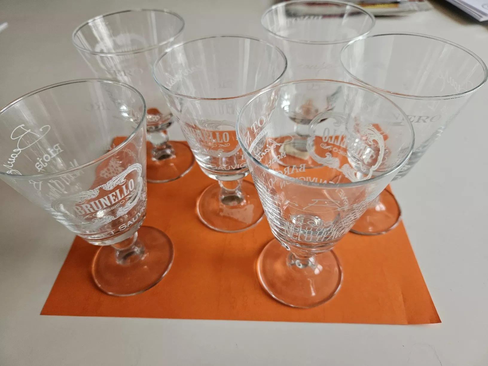 Gläser: Weingläser 6 Stk. – Gebraucht aus Widnau von kat_8lhj