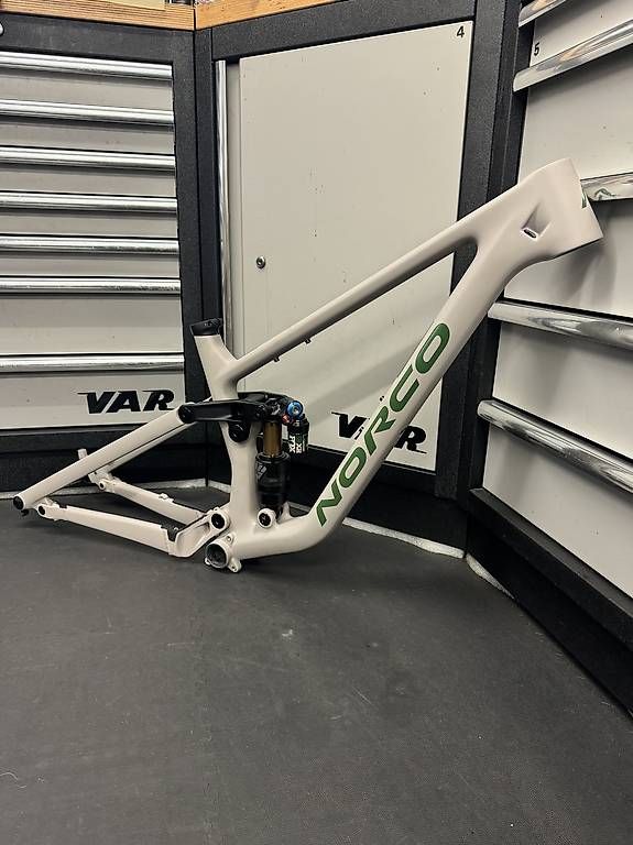 Norco Pezzi di ricambio: Norco Sight C Frame Kit Neu gr.M – Nuovo e nell'imballaggio originale da köniz venduto da one80shop