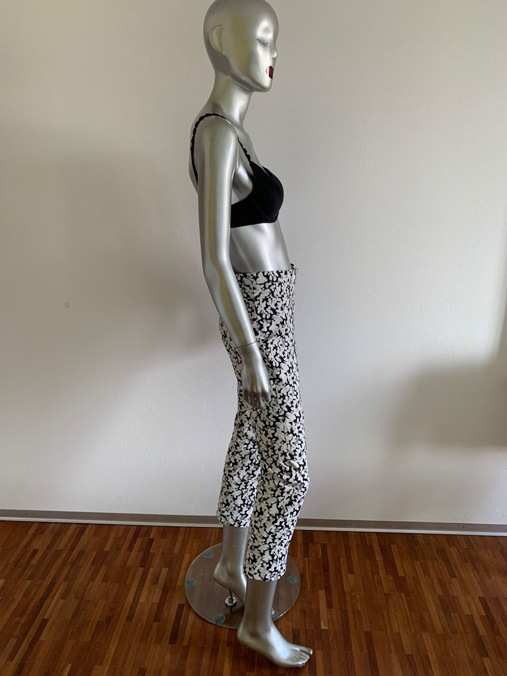 Akris Hosen: AKRIS: Floral gemusterte Sommerhose, 38 – Neu (gemäss Beschreibung) aus Luzern von paulablue 2