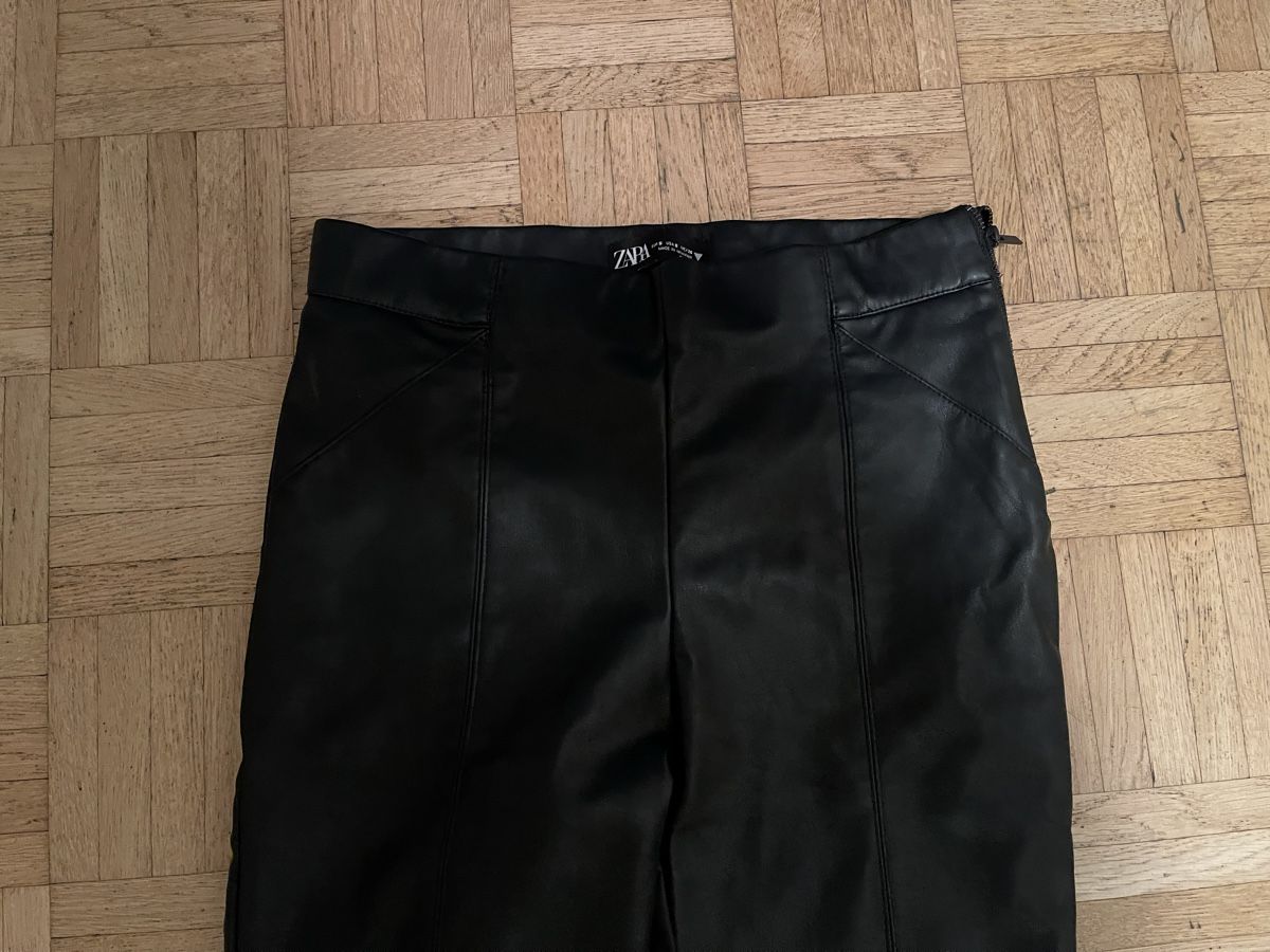 Zara Pantaloni: Lederhose Imitation Gr. S – Usato da Zürich venduto da Kia78 1