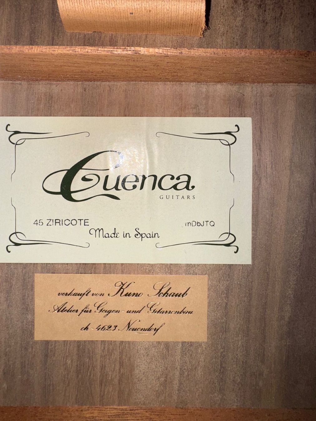 Strumenti musicali: Neue Cuenca Gitarre 101cm – Nuovo e nell'imballaggio originale da Kestenholz venduto da cvx_889vv 1