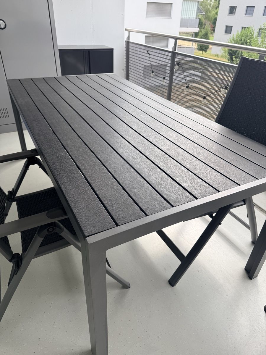 Tische: Gartentisch anthrazit Klappstühle 6 Stück – Gebraucht aus Oftringen von Mosflei