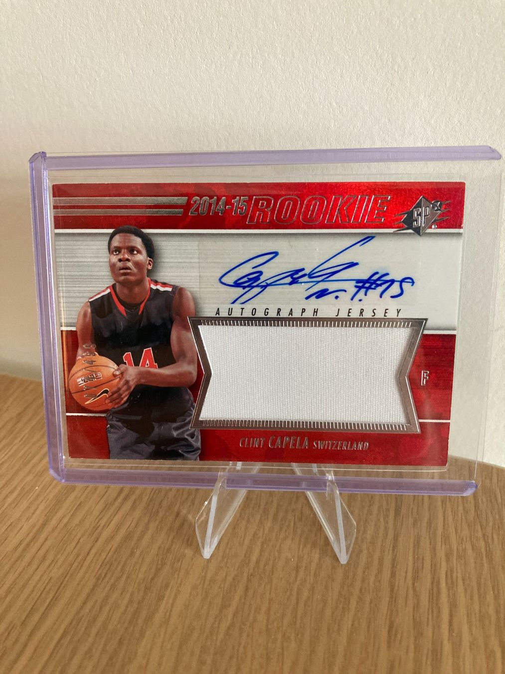 Cartes à collectionner: Upper Deck SPx NBA 2014-2015 - Clint Capela Auto Patch /499 – D'occasion à La Tour-de-Peilz par Tyalos_Cards