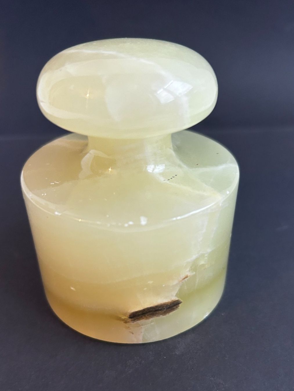 Statuette: Briefbeschwerer aus grünem Onyx – Usato da Zürich venduto da leia12