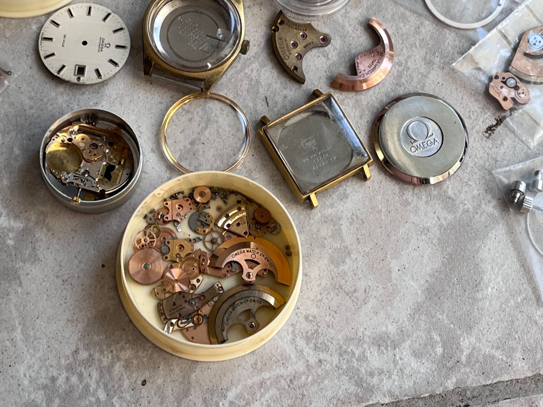 Omega Orologi: Omega Uhrenteile – Usato da Worblaufen venduto da chronyves 5