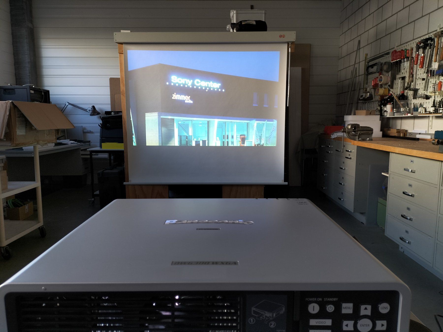Panasonic Proiettori: Panasonic PT-DW6300ES – Usato da Belp venduto da zimmermedia_ag 3
