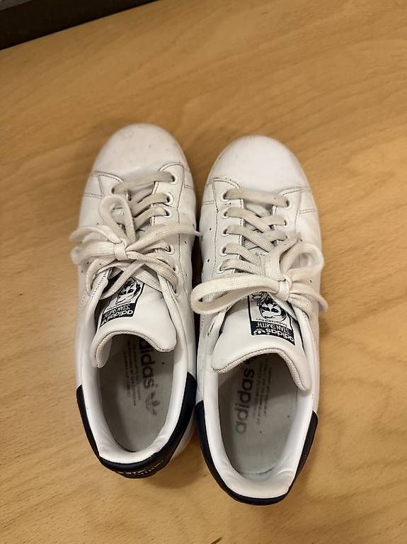Herrenschuhe: Adidas Sneaker Stan Smith – Gebraucht aus St. Antönien von Schlomiflohmi 1