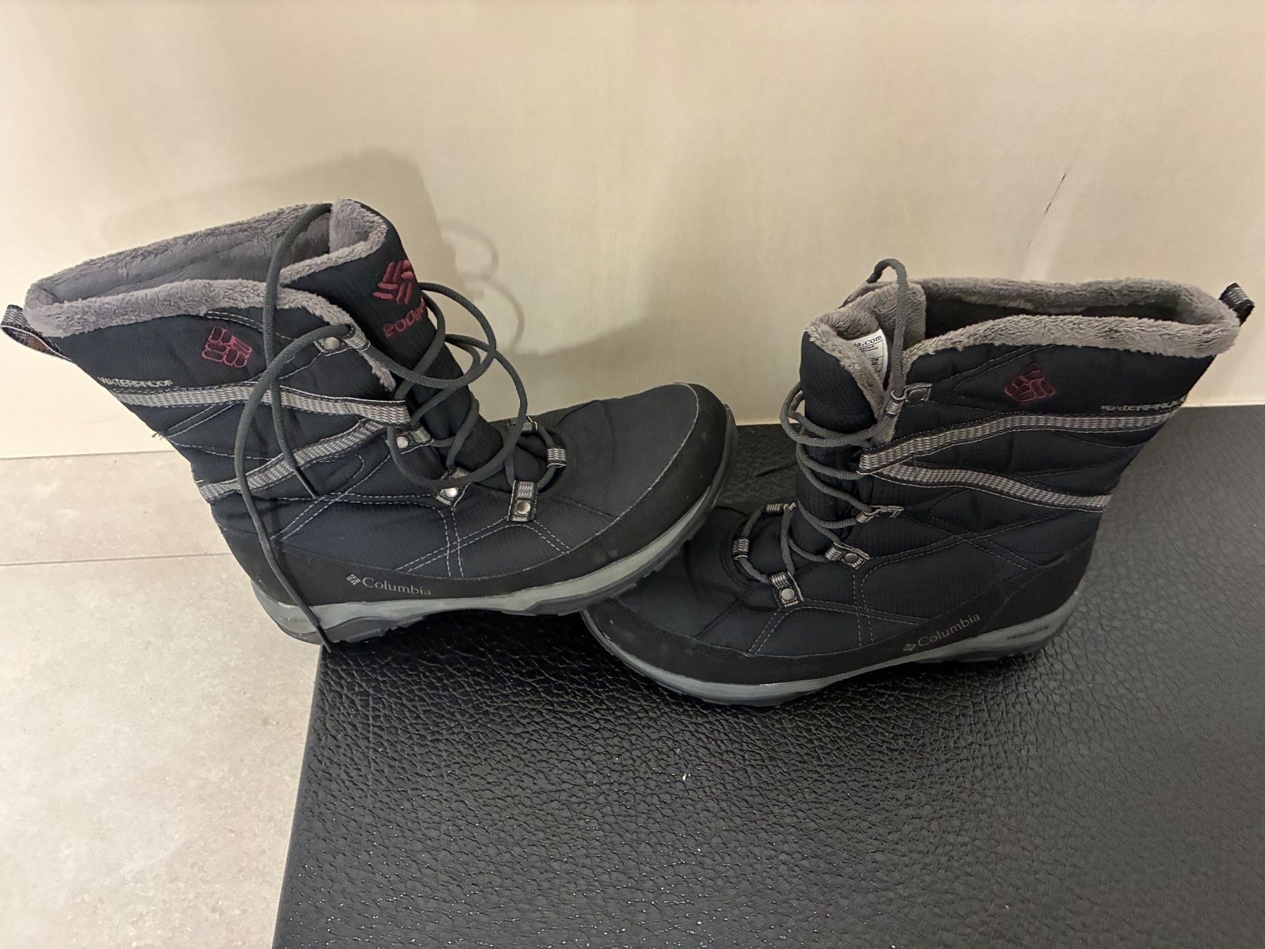 Columbia Scarpe da donna: Columbia Wanderschuhe in Grösse 40 – Nuovo (secondo la descrizione) da Zürich venduto da van_5xbk 1