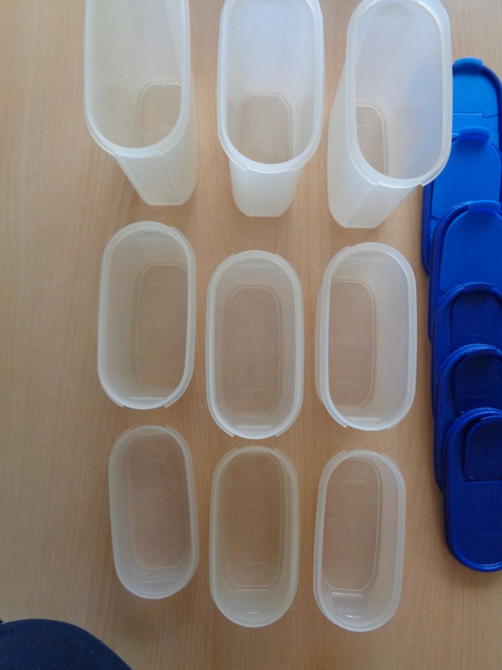 Tupperware Contenitori & Simili: Tupperware 9 Vorratsdosen blau – Usato da Dietikon venduto da chroetli77 3