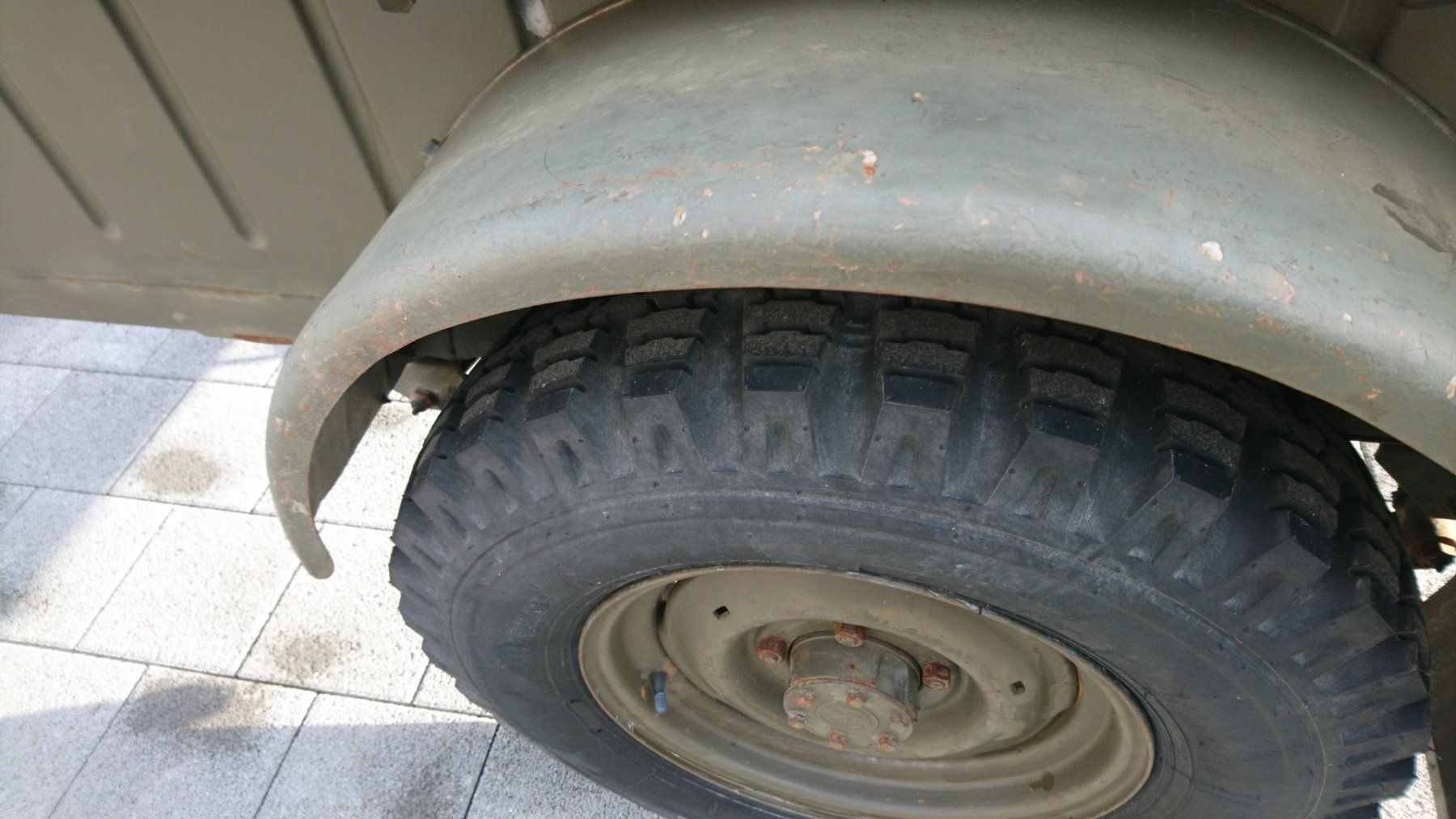 Rimorchi: Militär / Jeep Anhänger – Usato da Gampelen venduto da Schmidi887 7