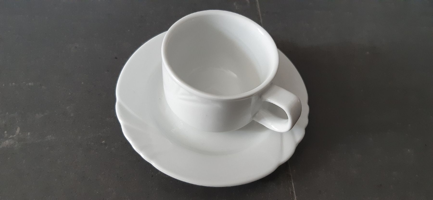 Tazze: Kaffeetassen & Unterteller 20 Stk. – Usato da Richterswil venduto da ADIACE010