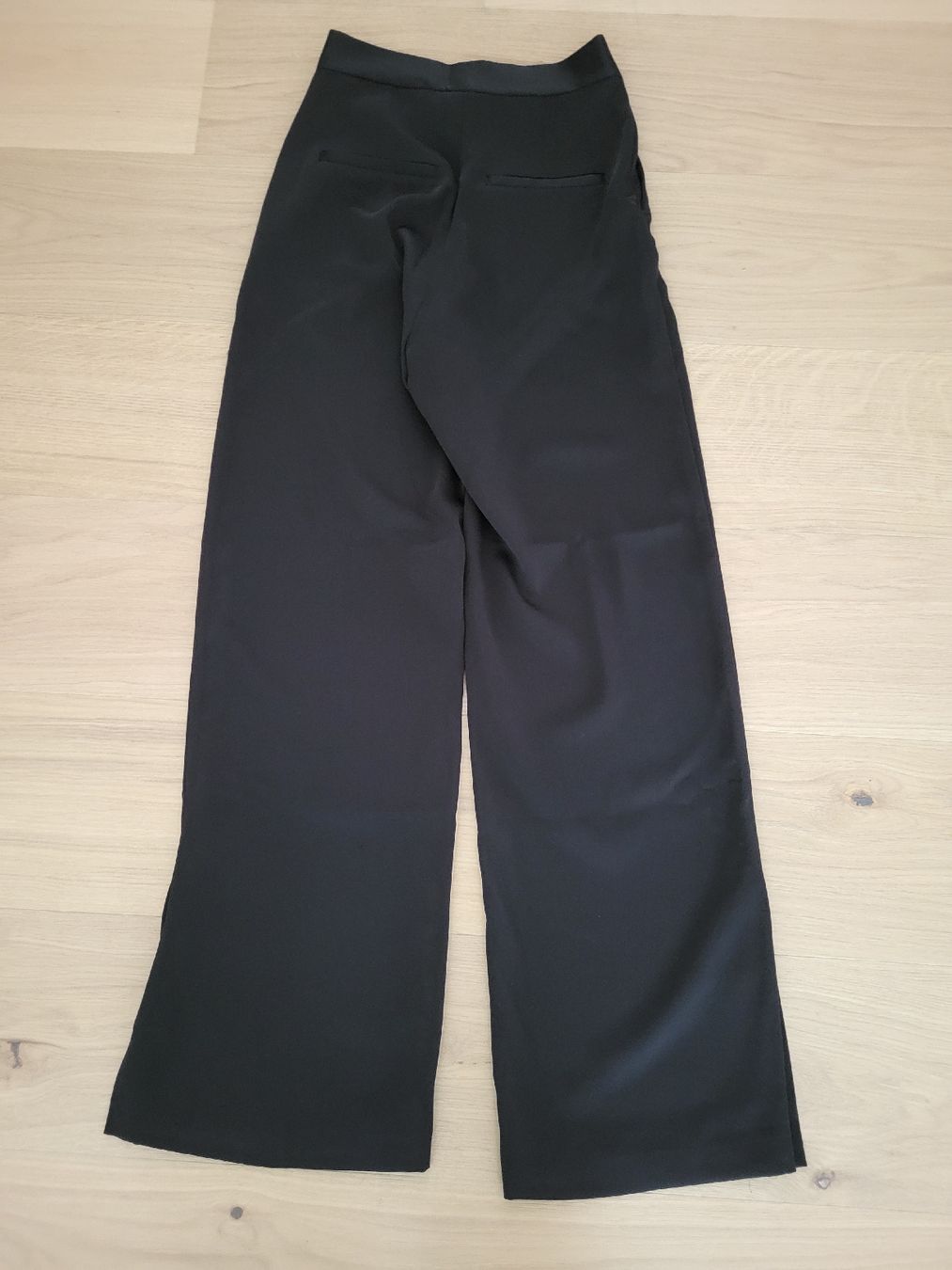 H&M Lotti & Set di vestiti: Hosen Set Mädchen – Usato da Wittenbach venduto da pambob 5