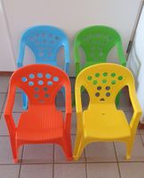 4 chaises enfant plastique multicolores empilables