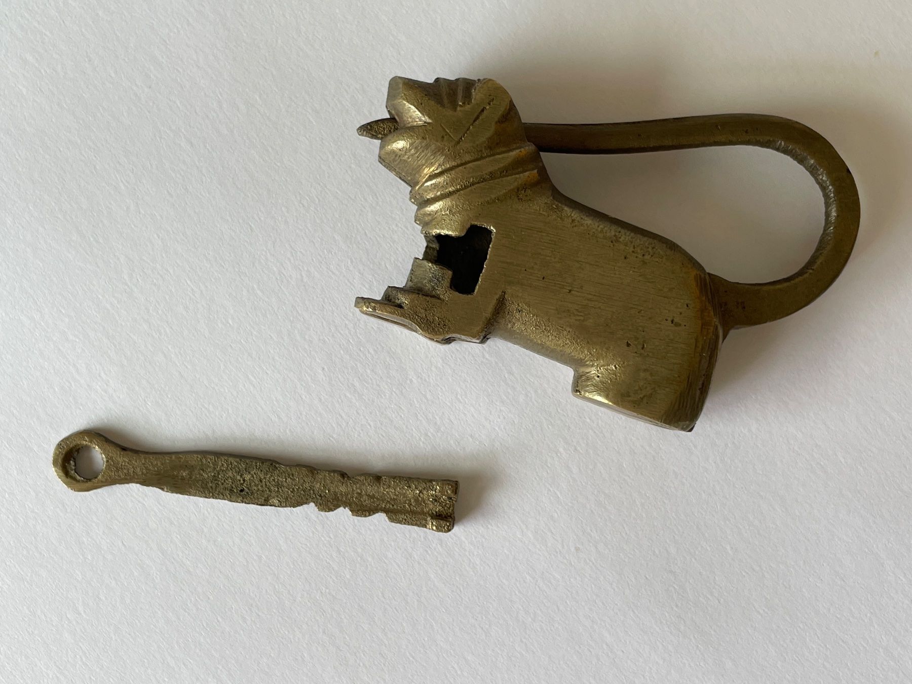 Cadenas: Antikes Chinesisches Schloss Foo Hund Messing – D'occasion à St. Gallen par Shazzz 5