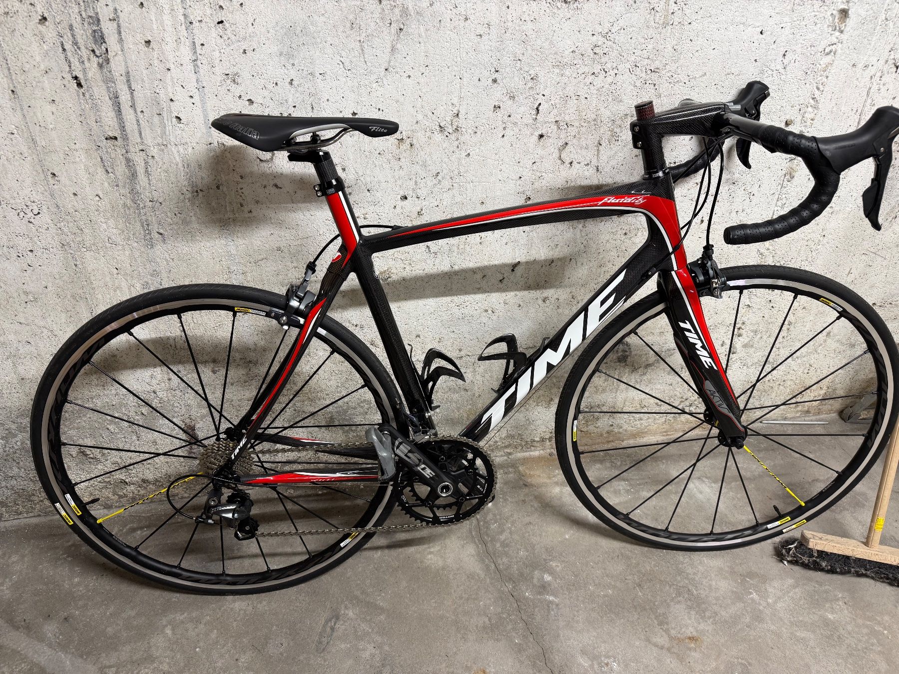Biciclette: Time Fluidity - Carbon - Shimano Ultegra Rotor / Components – Nuovo (secondo la descrizione) da Regensdorf venduto da Hx9HDL