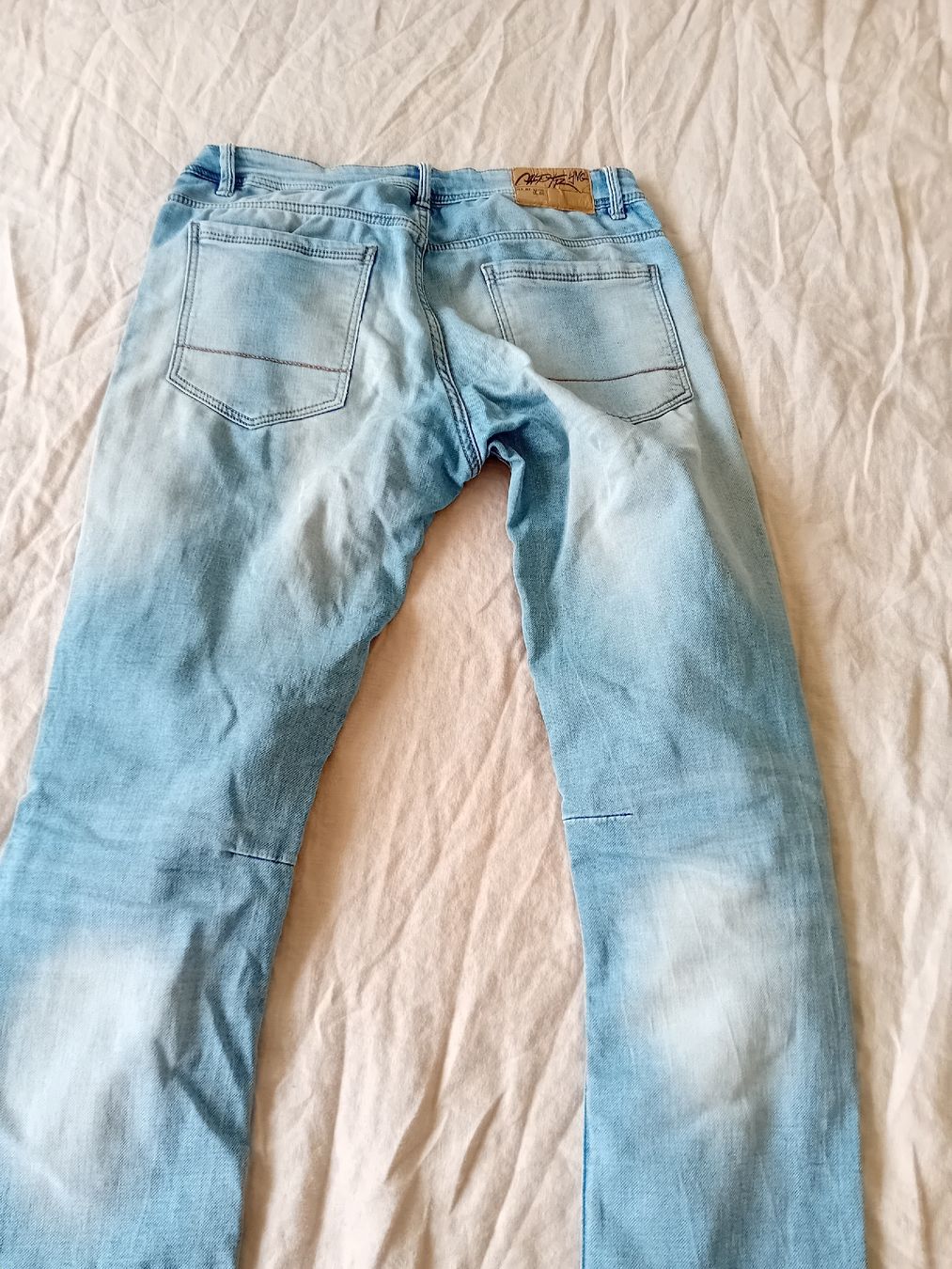 Pantaloni: Hellblaue Jeans, Größe 176 – Usato da Romanshorn venduto da milenva 3