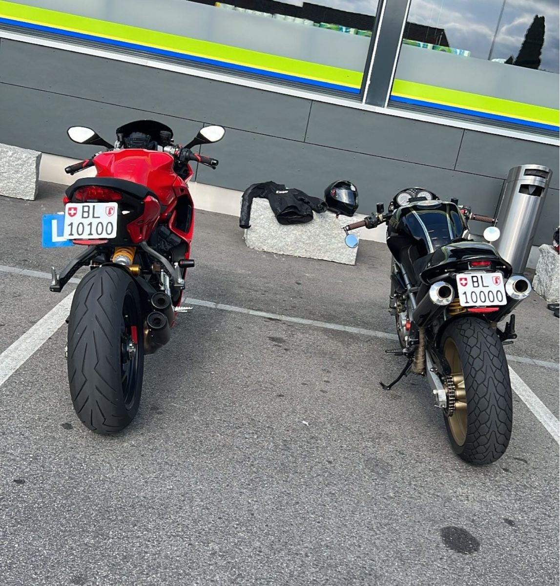 Insegne: Motorradkontrollschild BL 10000 – Usato da Hägendorf venduto da Gianni19 2