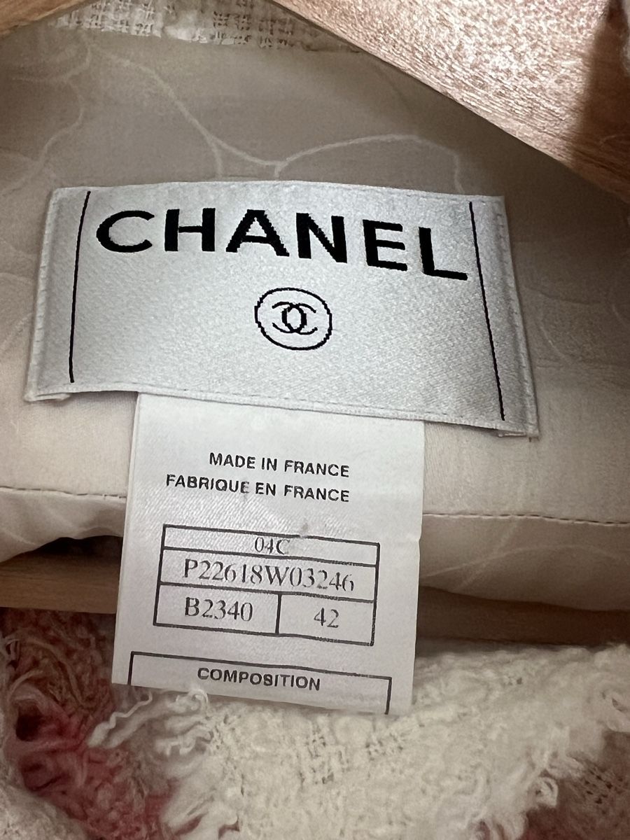 Chanel Cappotti: Chanel tweed coat – Nuovo (secondo la descrizione) da Villeneuve VD venduto da ana_jd9j 2