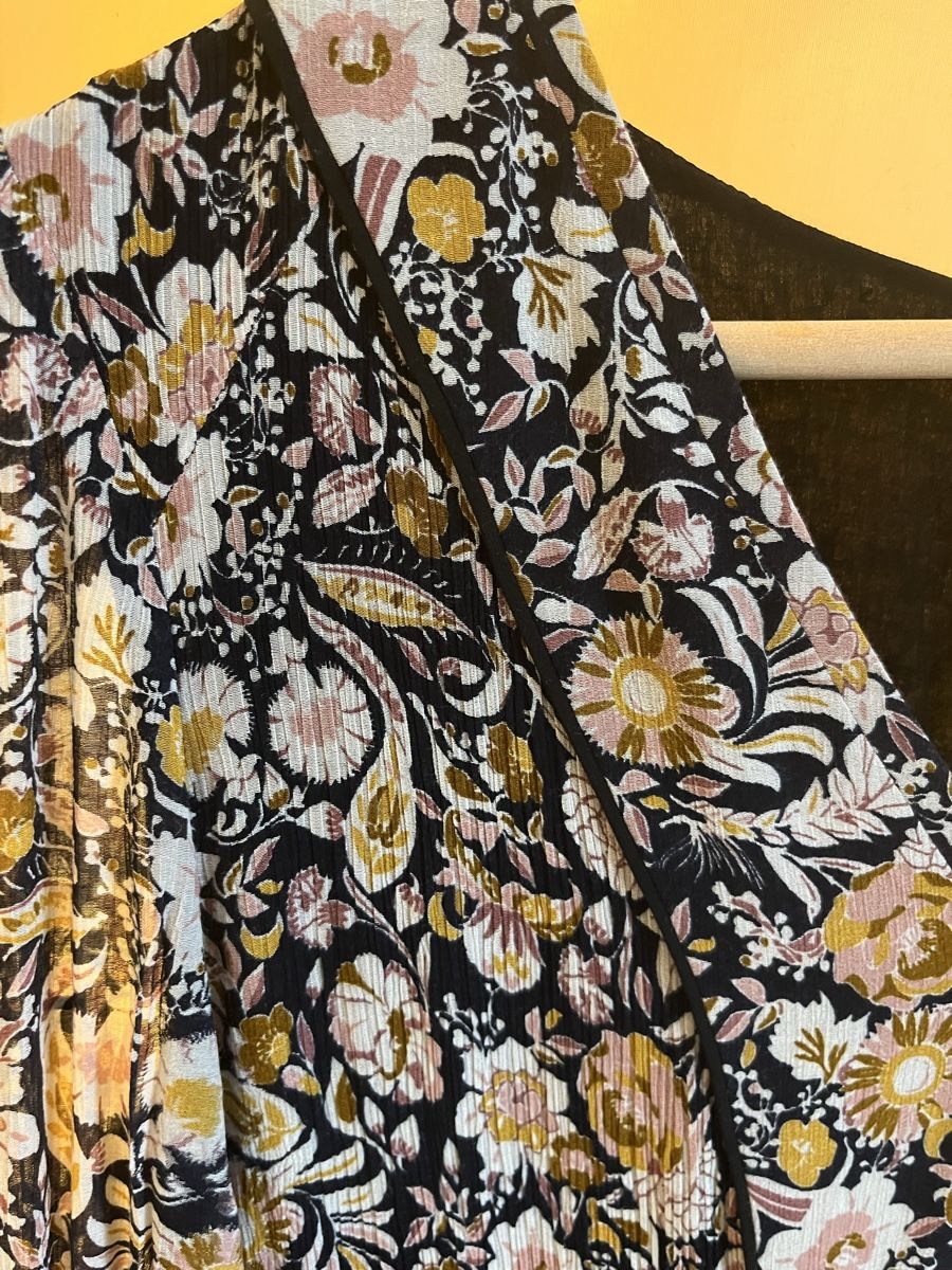 Caroll Vestiti: Robe à fleurs Caroll – Usato da Choulex venduto da cla_wkw2 2