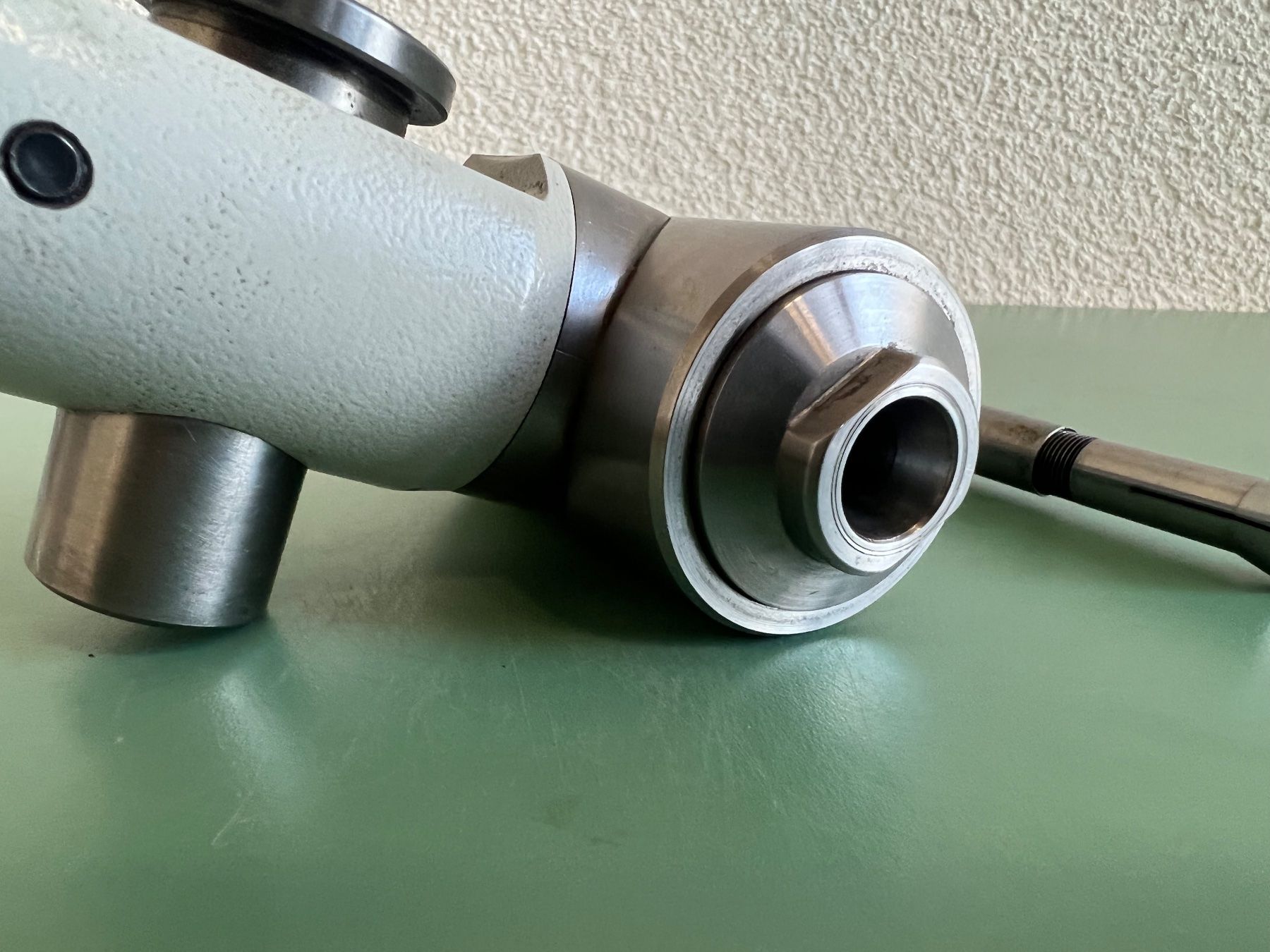 Tutti gli attrezzi: Appareil à meuler B10 – Usato da Aarberg venduto da SNMachines 5