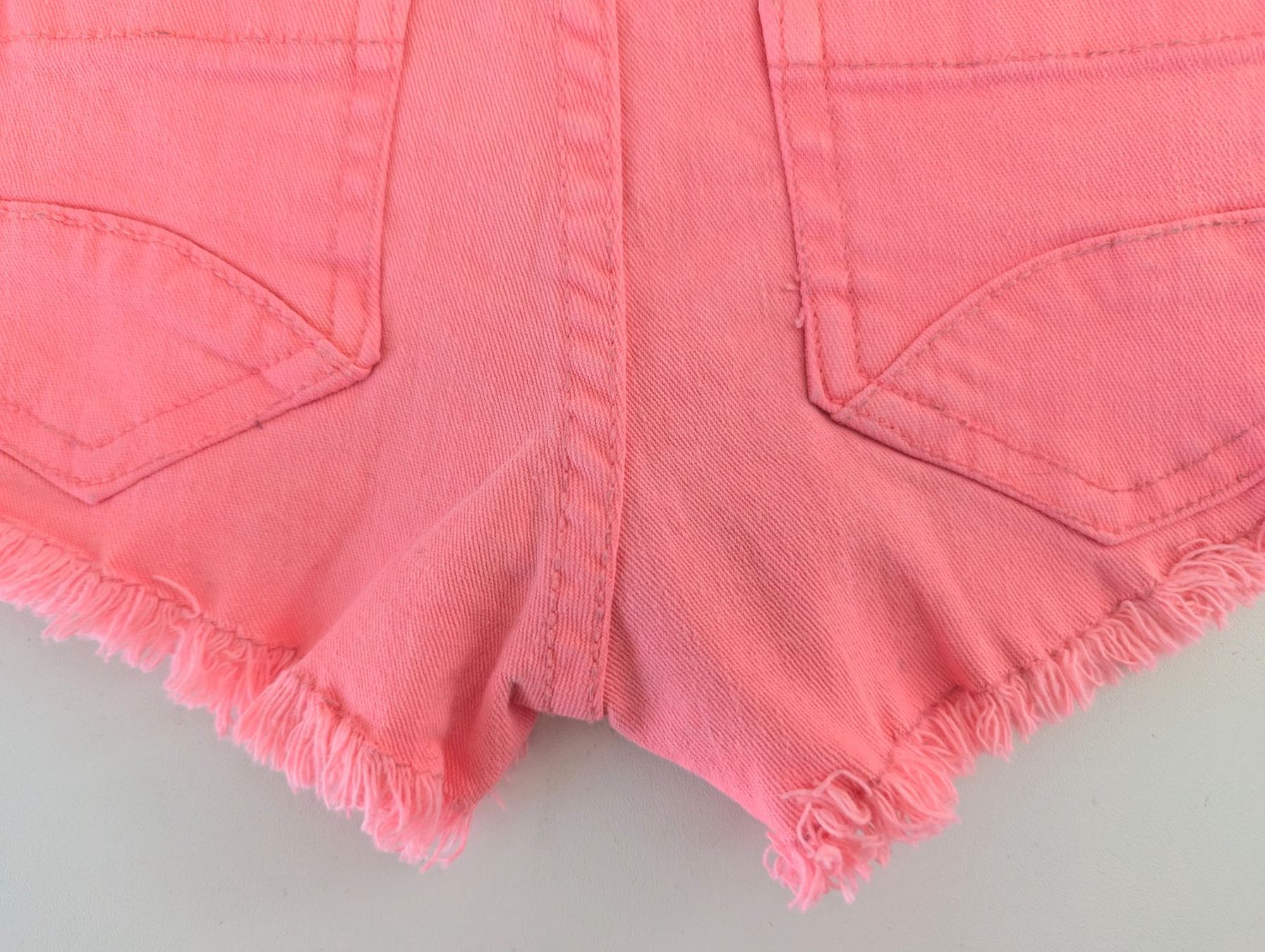 Pantaloni: Mädchen Shorts Gr. 98 neonpink – Difettoso da Eschenbach SG venduto da Peachick 1