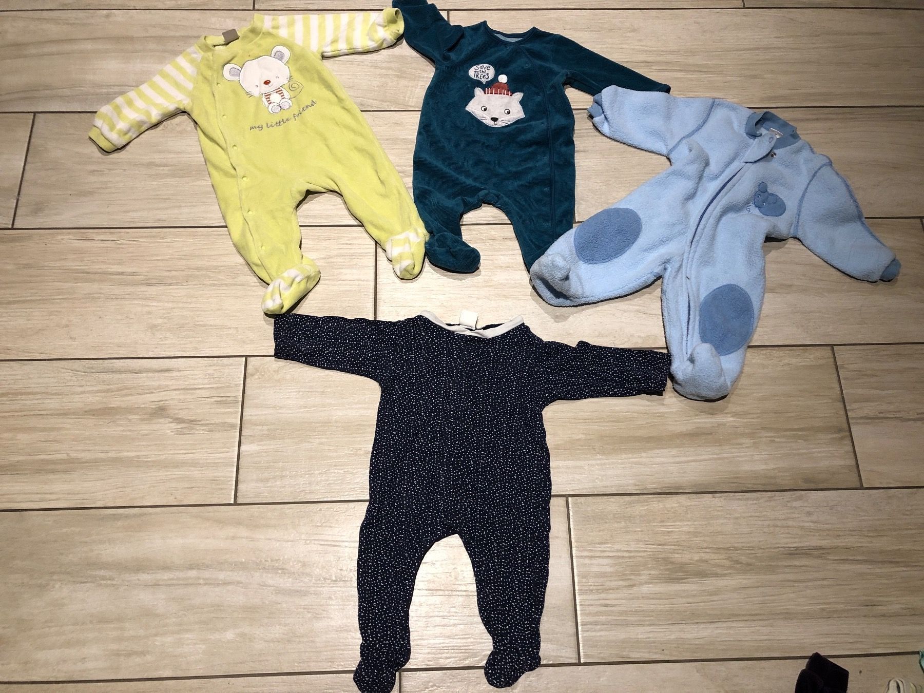 Lotti & Set di vestiti: Kleiderpaket ,Grösse 68 Pyjama, 9teilig – Nuovo (secondo la descrizione) da Gelterkinden venduto da ale_yrh7 1