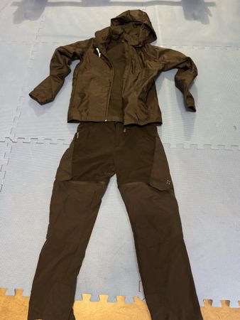Pantalon et veste 150cm