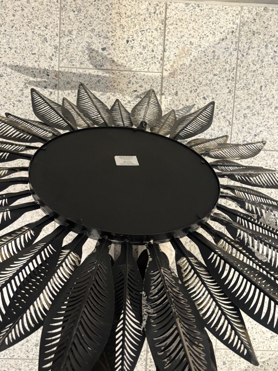 Specchi: Mirror Leaf Petal Art 87cm NP: 99.- – Usato da Horgen venduto da lme_8kj7 5