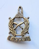 Sehr wahrscheinlich ein Militärabzeichen, keine Ahnung 