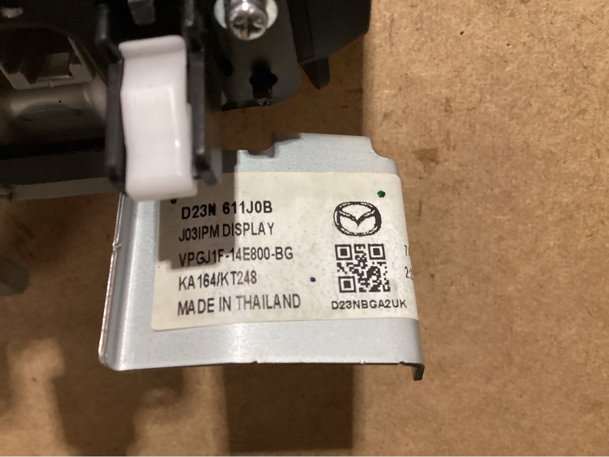 Mazda Tutti pezzi di ricambio auto: Bildschirm Navigation zu Mazda CX-3, 2.0 Ambition – Usato da Reichenburg venduto da T864RX 1