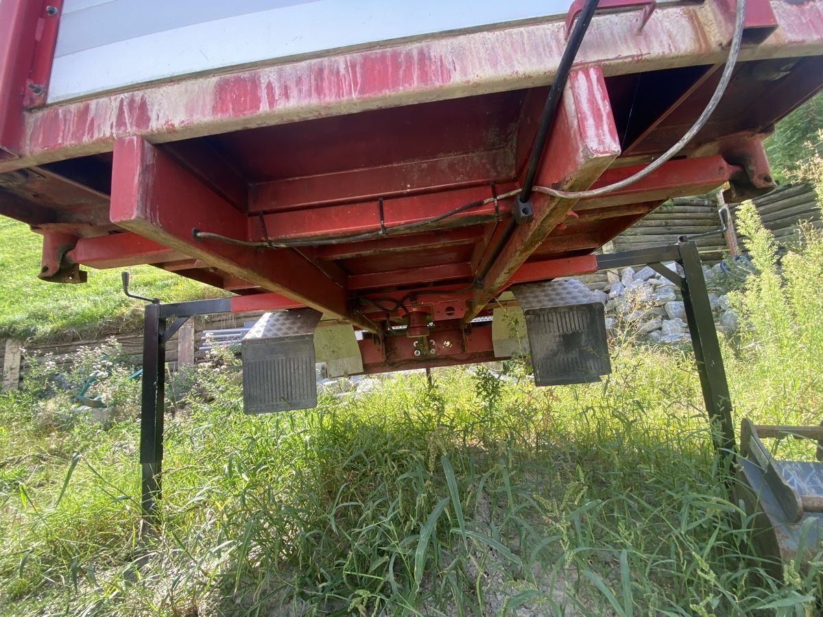 Lindner Tutte le macchine: Lindner  Dreiseiten Kipper – Usato da Staldenried venduto da dom_s68x 4