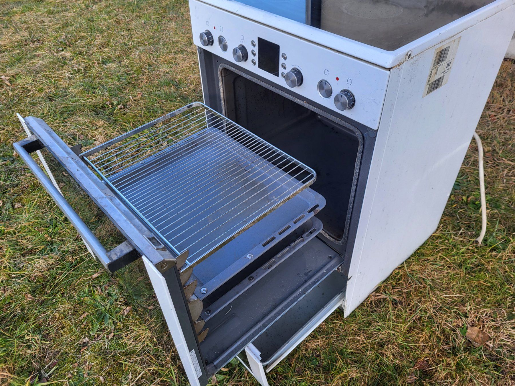 Elettrodomestici da cucina: Elektrokochherd Bosch mit Backofen Herd – Usato da Weissbad venduto da Milan041 6