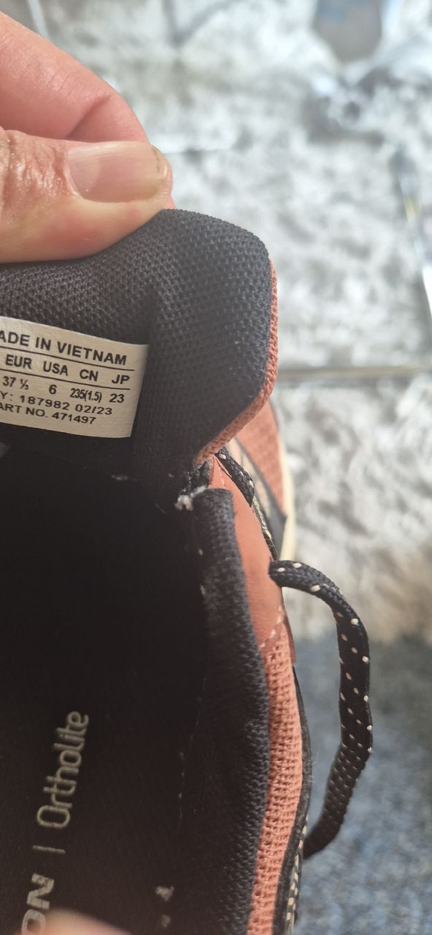Salomon Scarpe da donna: Solomon  schuhe  – Usato da Wetzikon ZH venduto da can_ydv9 2