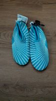 Badeschuhe blau weiss gestreift Grösse 38 neu mit Etikett