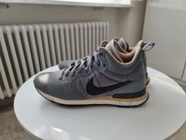 Nike Sneaker Herren Gr. 44 Herbst/Winter Schuhe grau