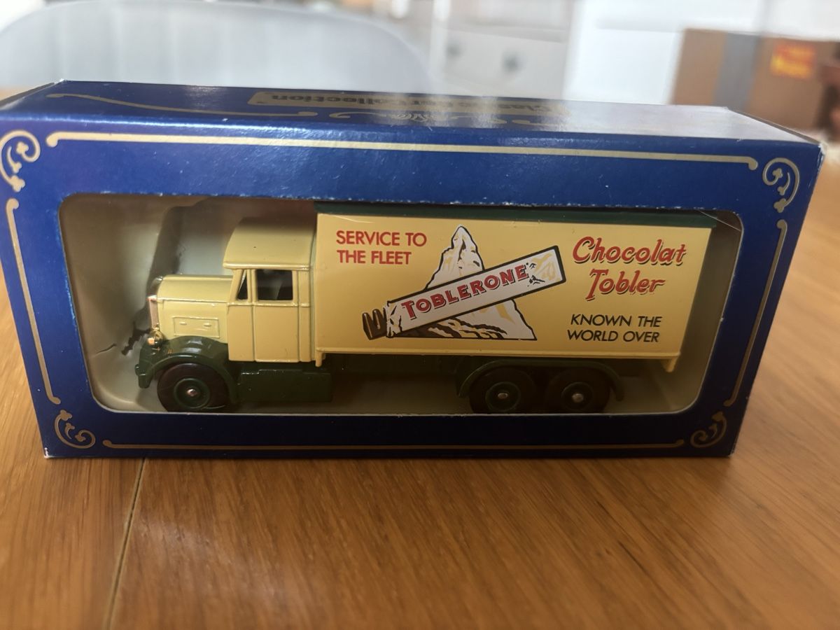 Modellini d'auto: Joli camion toblerone – Nuovo e nell'imballaggio originale da Orbe venduto da car_8grw 7