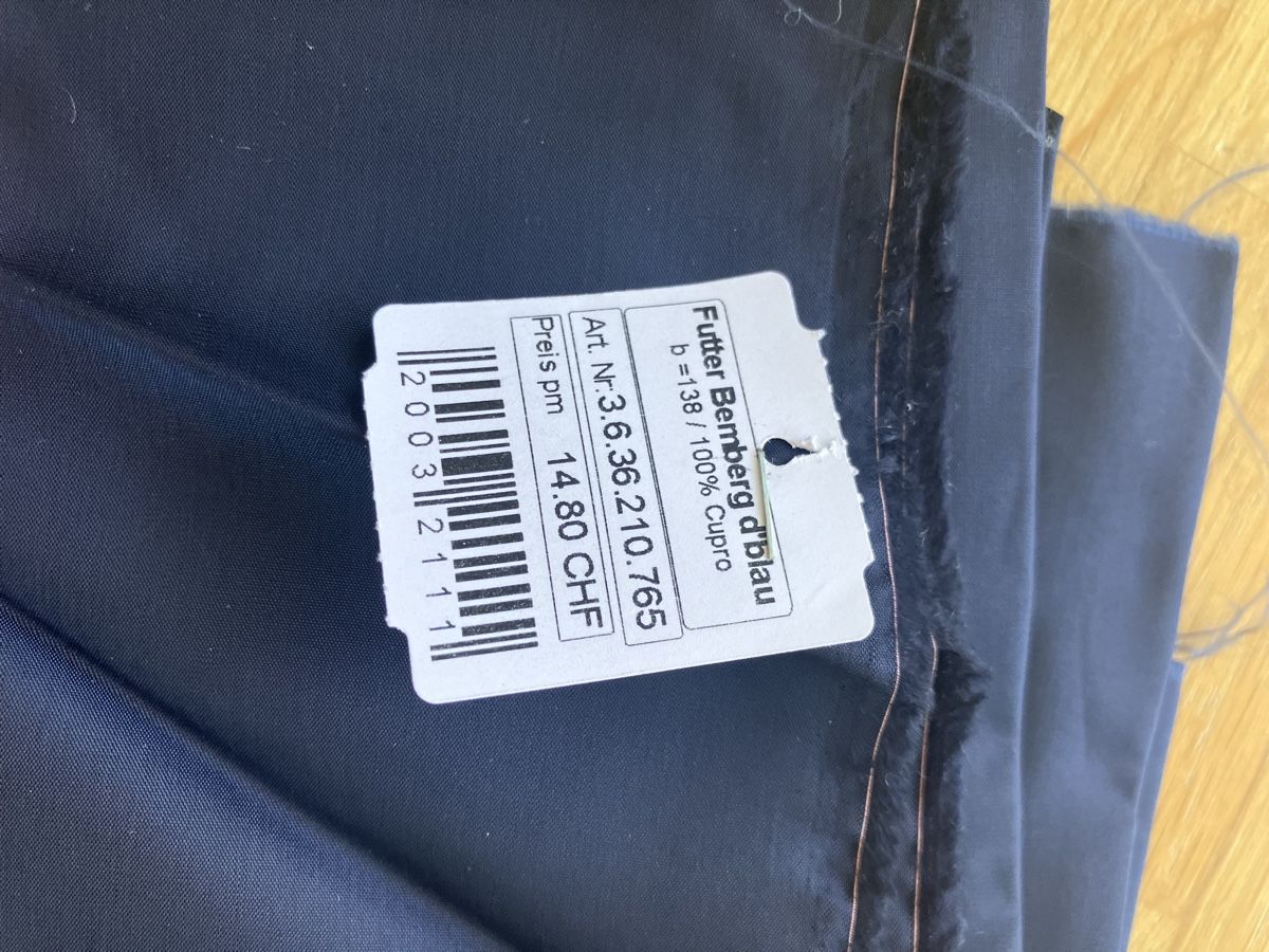 Tessuti: Futterstoff  dunkelblau 100% Cupro Breite 138cm neu – Nuovo e nell'imballaggio originale da Luzern venduto da xyz9 1