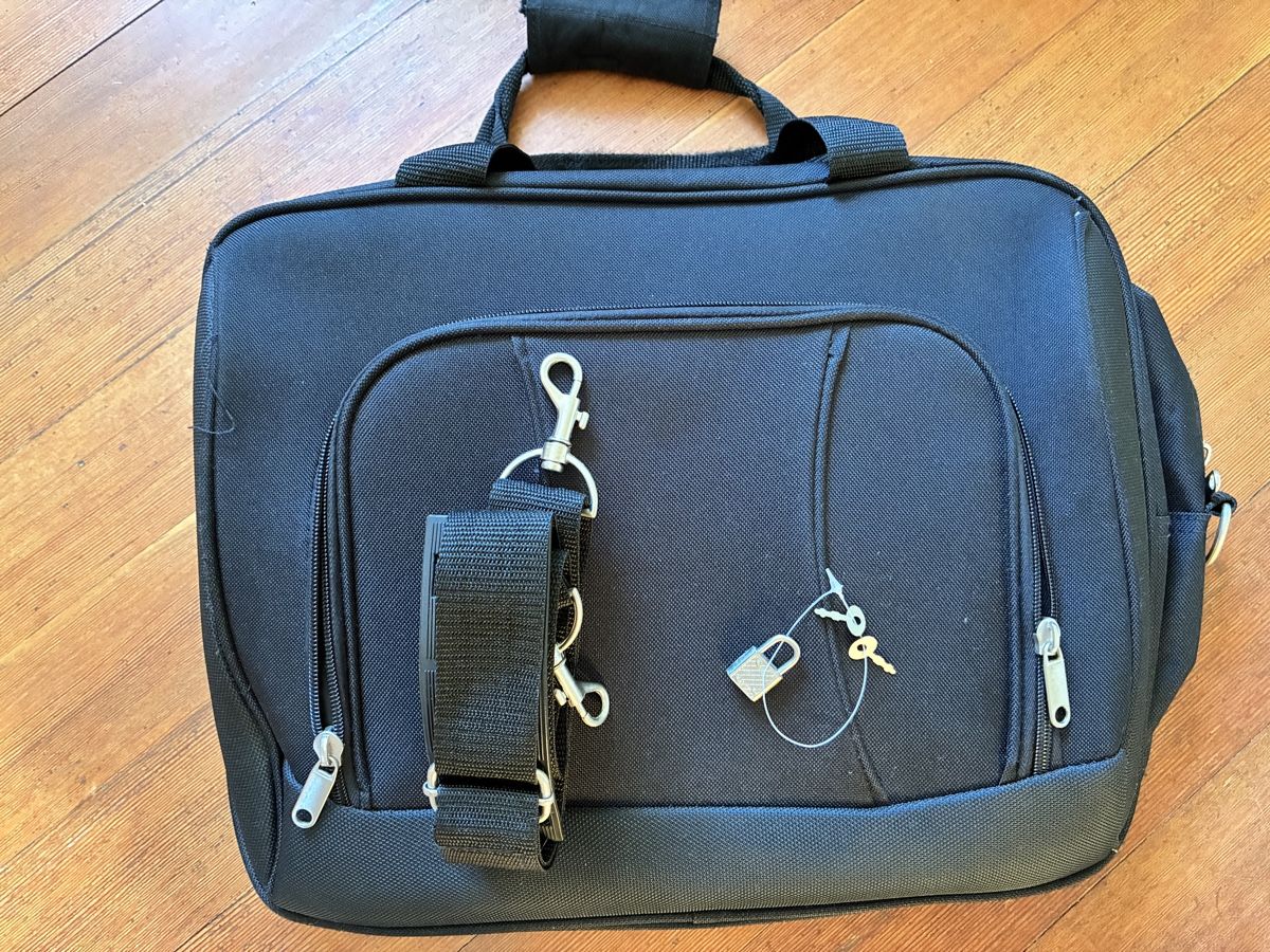 Taschen: Computertasche – Neu (gemäss Beschreibung) aus Herzogenbuchsee von filoferro