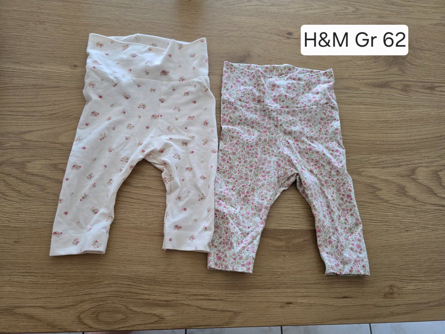 H&M Pantaloni: H&M Hosen Gr 62 – Usato da Uetendorf venduto da baumstamm3